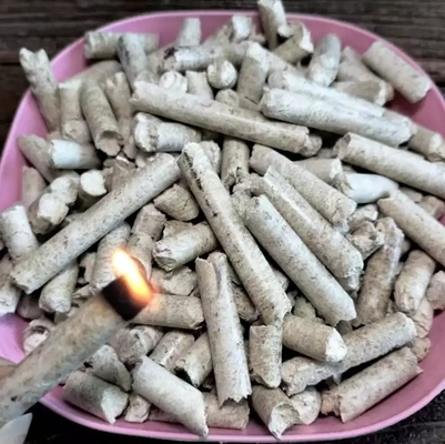 пластмасса 15Kg пакует деревянные лепешки для отжатого естественного твердого топлива